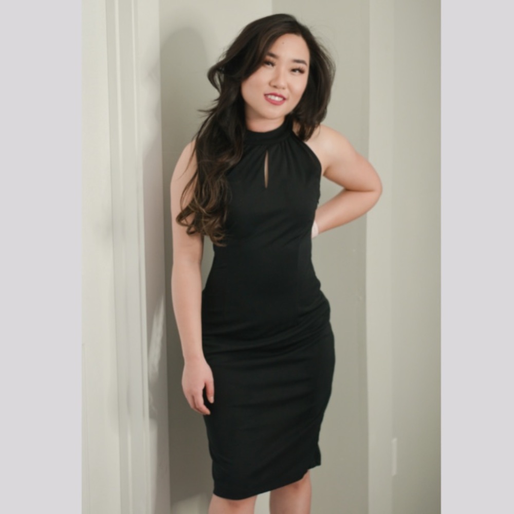 Vintage Ladies’ 1990’s Black Crepe LBD Halter Neck Fitted Cocktail Dress [XS]